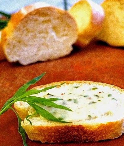 Quick & Light Béarnaise Steak Sauce