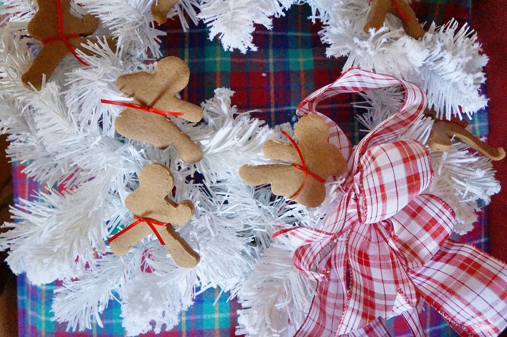 Gingerbread Ninja Wreath